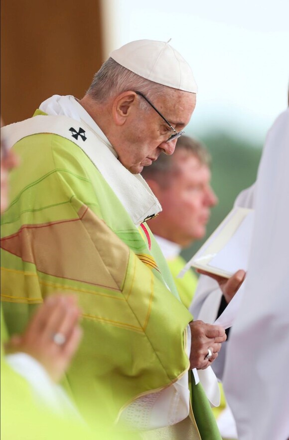 Pope Francis calls for a World Day of Prayer for Peace on Friday 27 October
